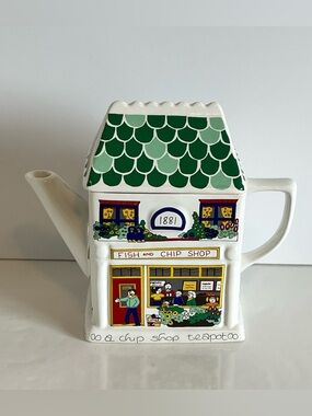 Vintage WADE ENGLAND English Life Teapot "FISH AND CHIPS SHOP" EUC